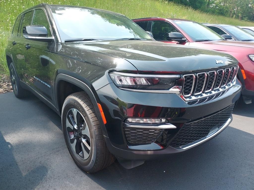 new 2025 Jeep Grand Cherokee 4xe car, priced at $54,142