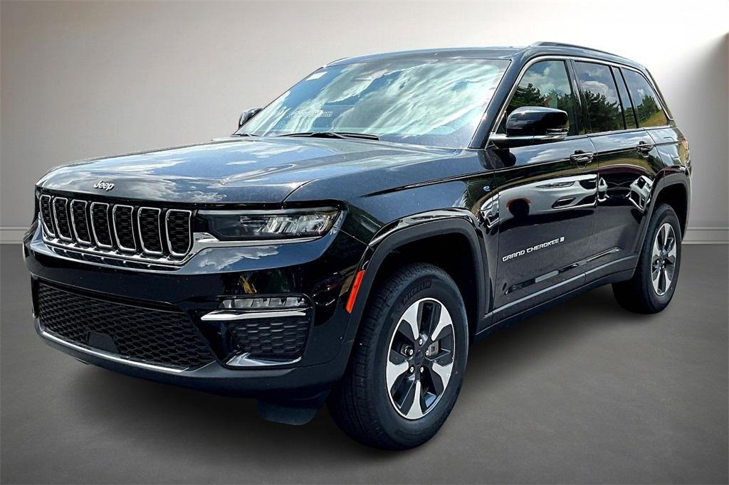 new 2025 Jeep Grand Cherokee 4xe car, priced at $54,142