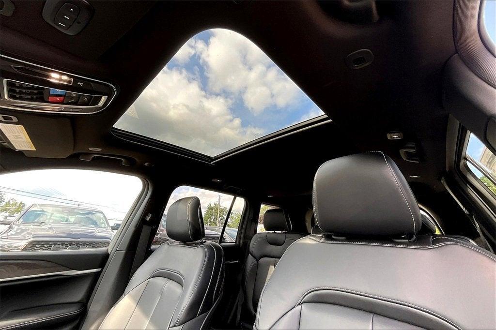 new 2025 Jeep Grand Cherokee car, priced at $47,250