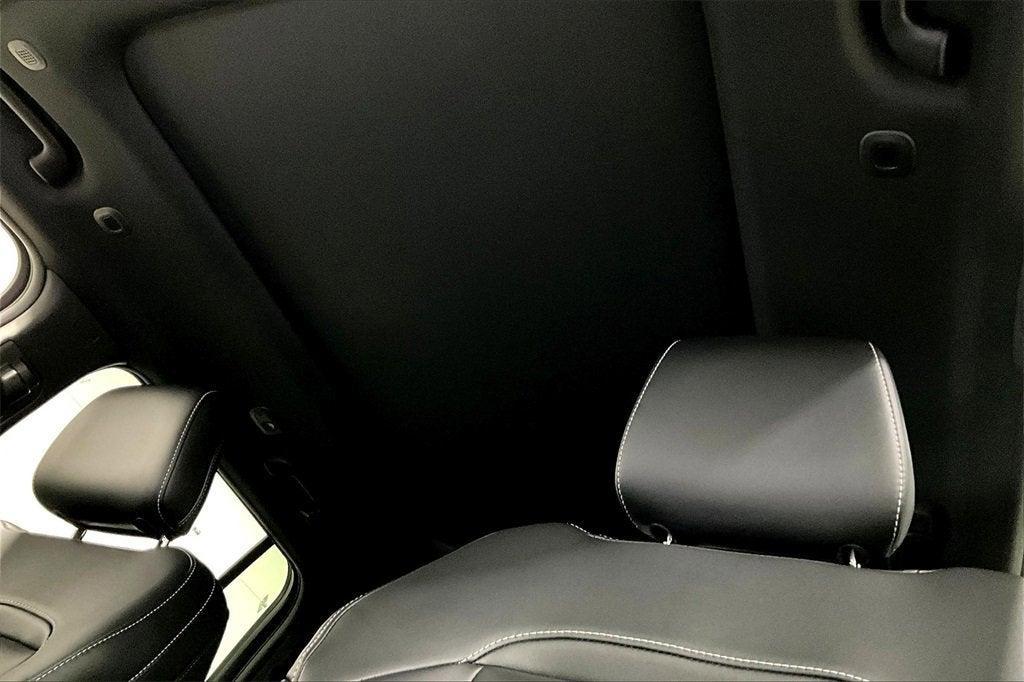 new 2025 Jeep Grand Cherokee car, priced at $47,250