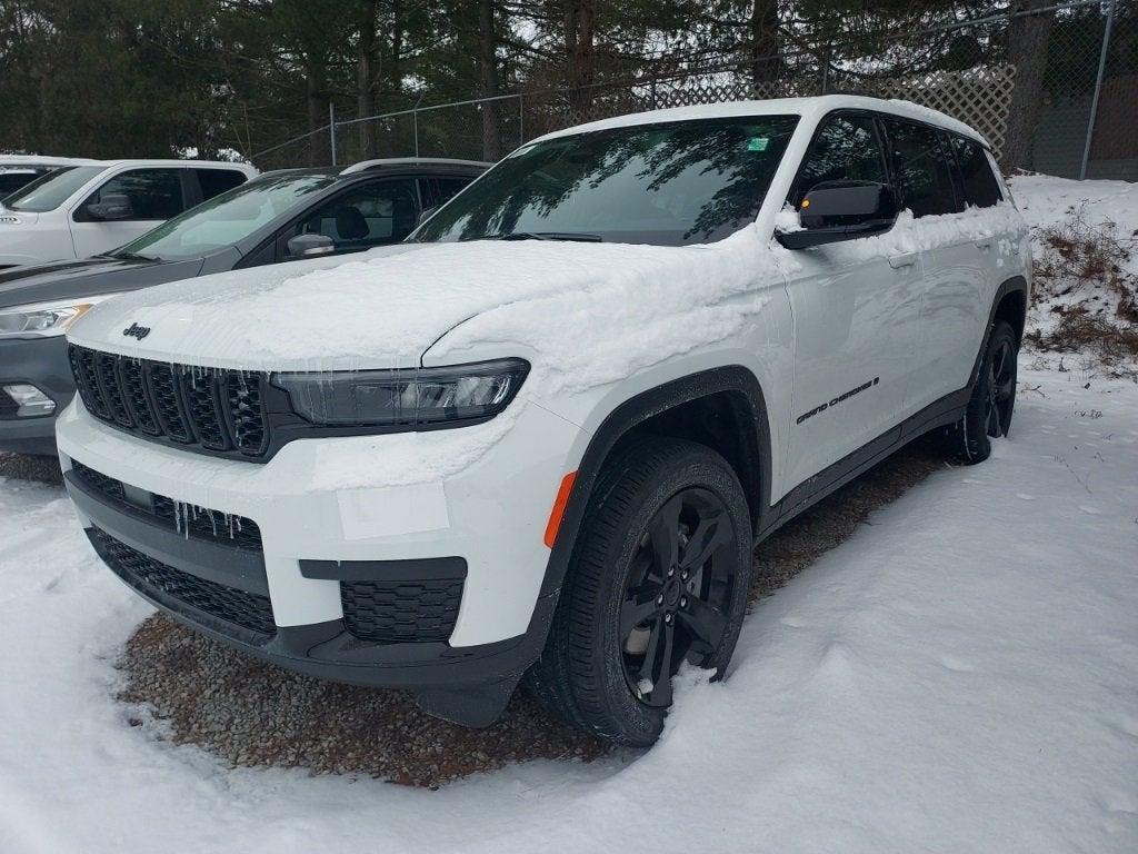 new 2025 Jeep Grand Cherokee L car, priced at $45,000