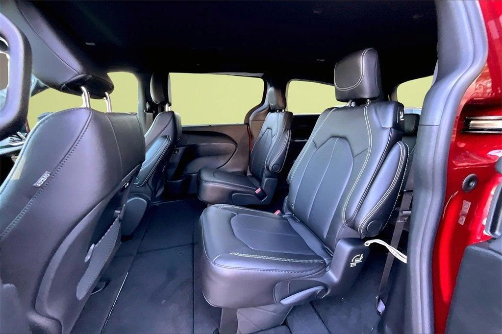 new 2026 Chrysler Pacifica car, priced at $40,699