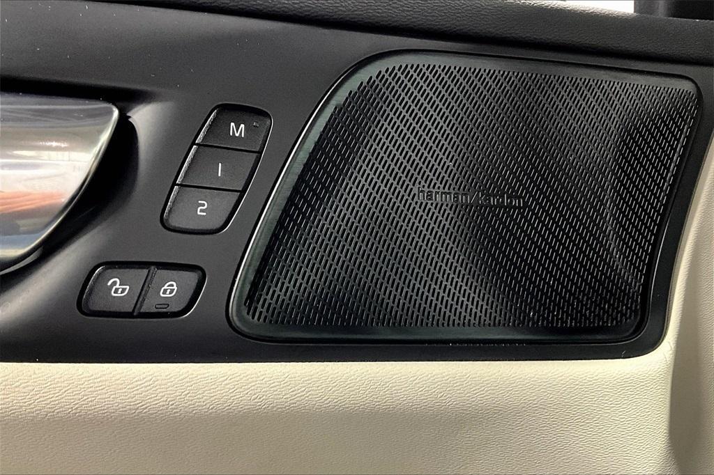 used 2022 Volvo V60 Cross Country car, priced at $34,900