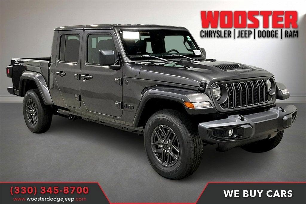 new 2025 Jeep Gladiator car, priced at $42,250