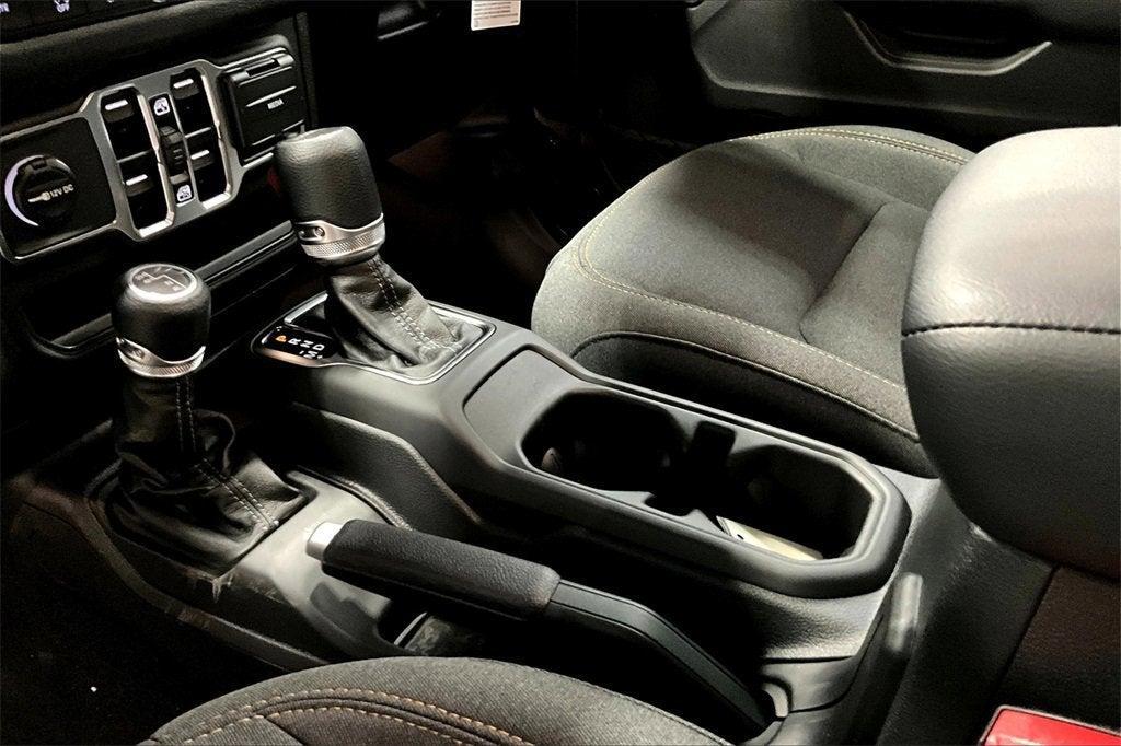 new 2025 Jeep Gladiator car, priced at $42,250