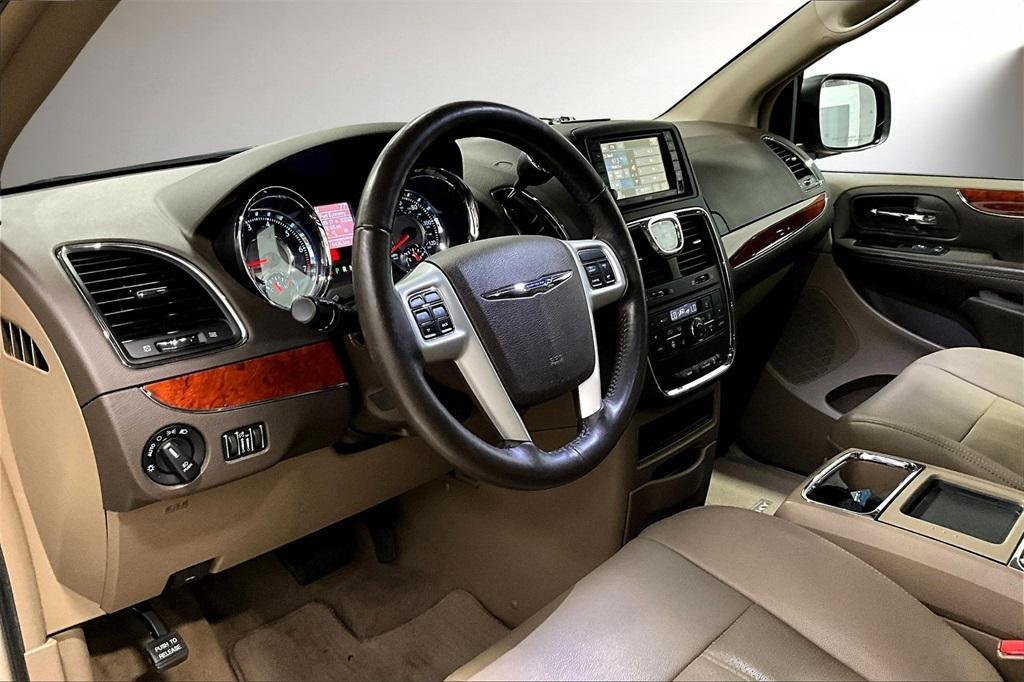 used 2015 Chrysler Town & Country car, priced at $14,900