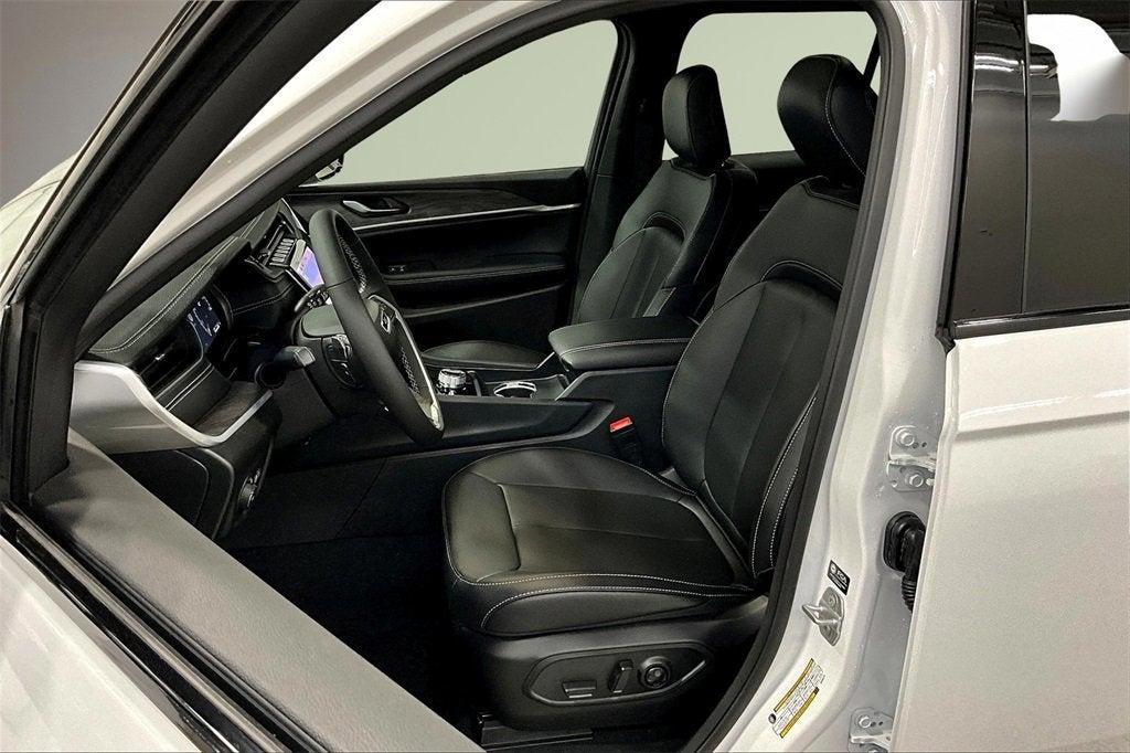 new 2025 Jeep Grand Cherokee car, priced at $46,458