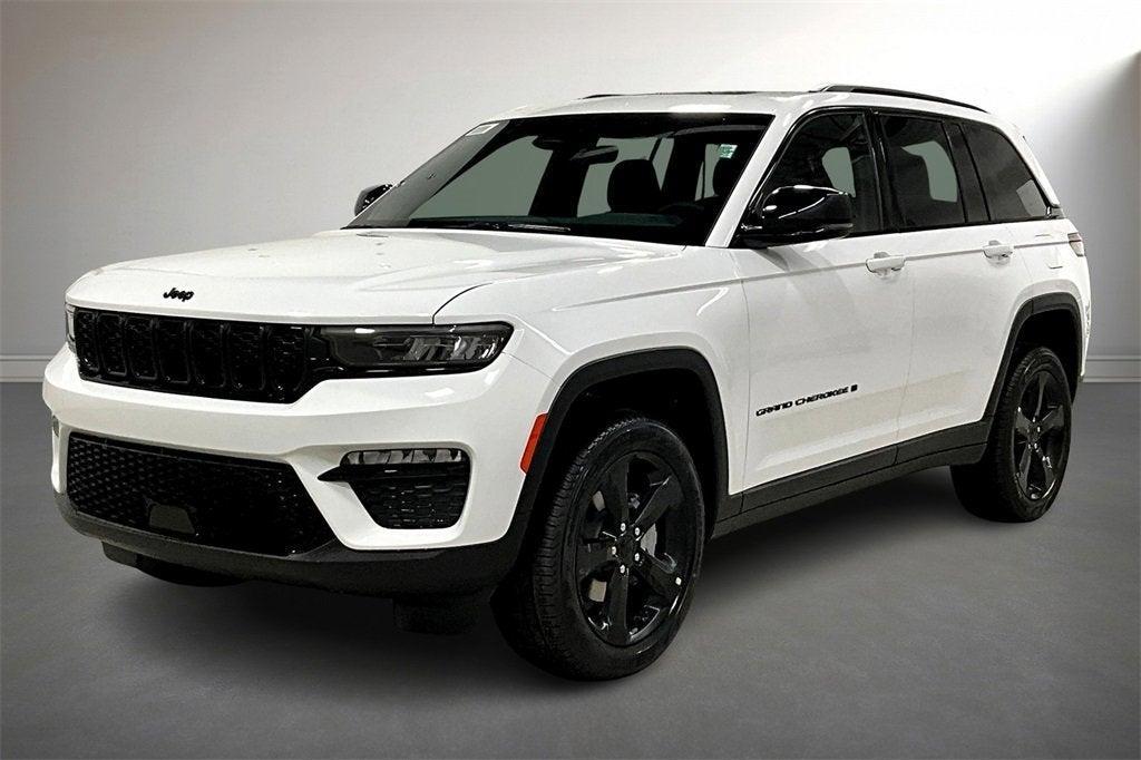 new 2025 Jeep Grand Cherokee car, priced at $46,458
