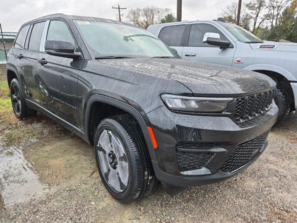 new 2025 Jeep Grand Cherokee car, priced at $43,150