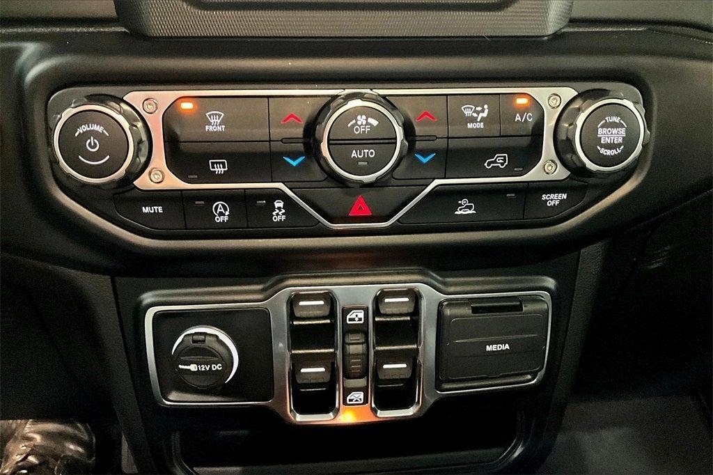 used 2022 Jeep Wrangler Unlimited car, priced at $30,900