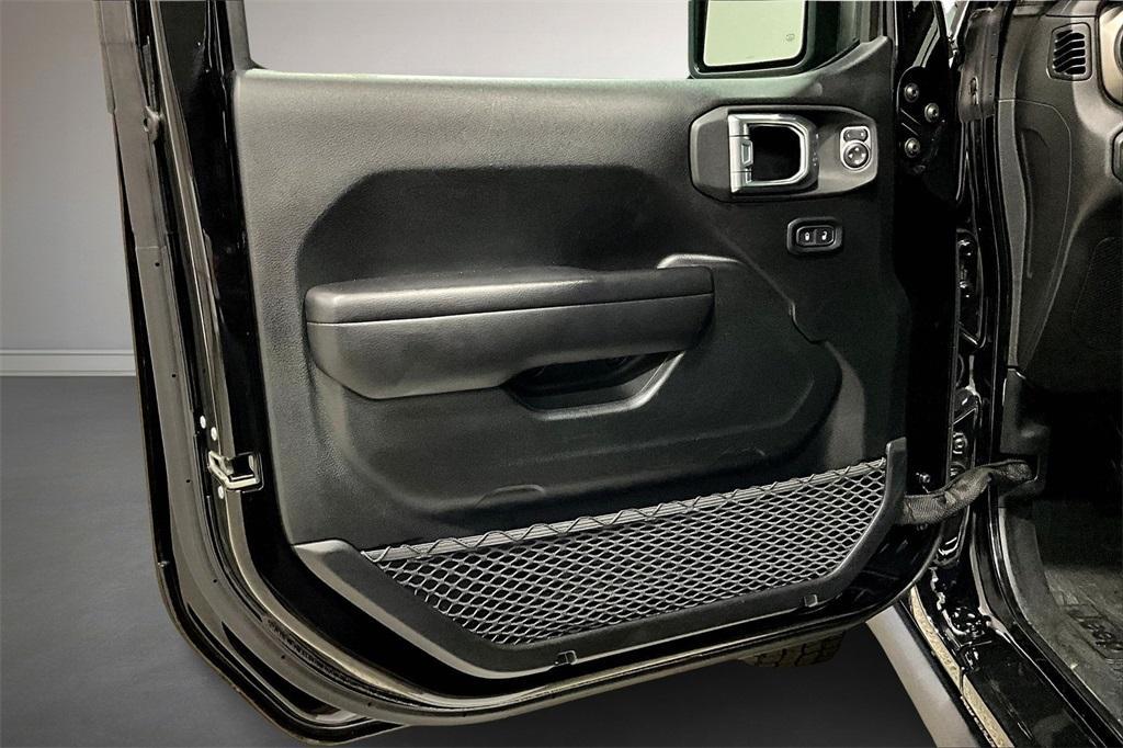 used 2021 Jeep Wrangler Unlimited car, priced at $29,400