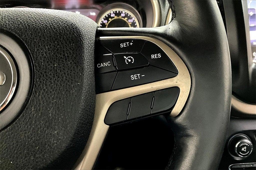 used 2015 Jeep Cherokee car, priced at $14,900