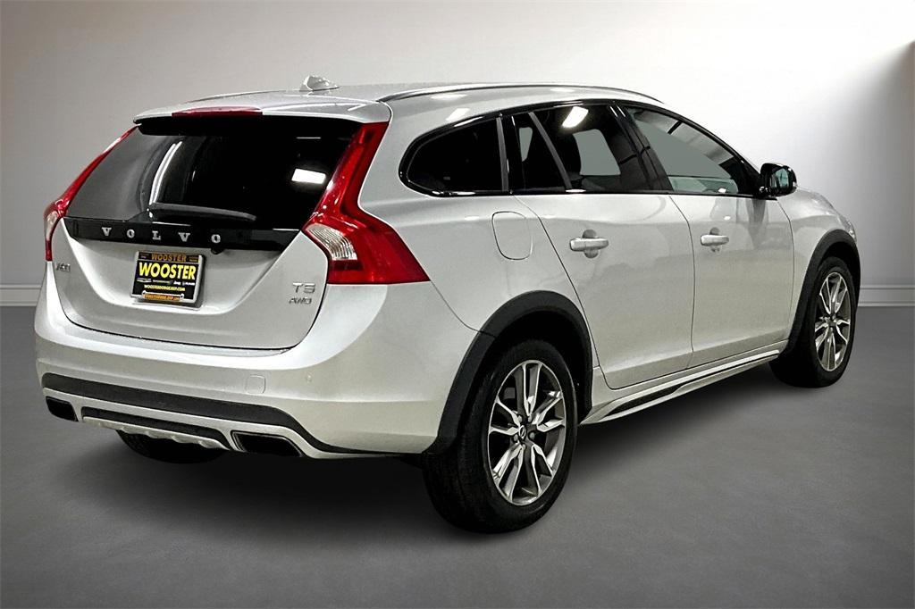 used 2015 Volvo V60 Cross Country car, priced at $16,900
