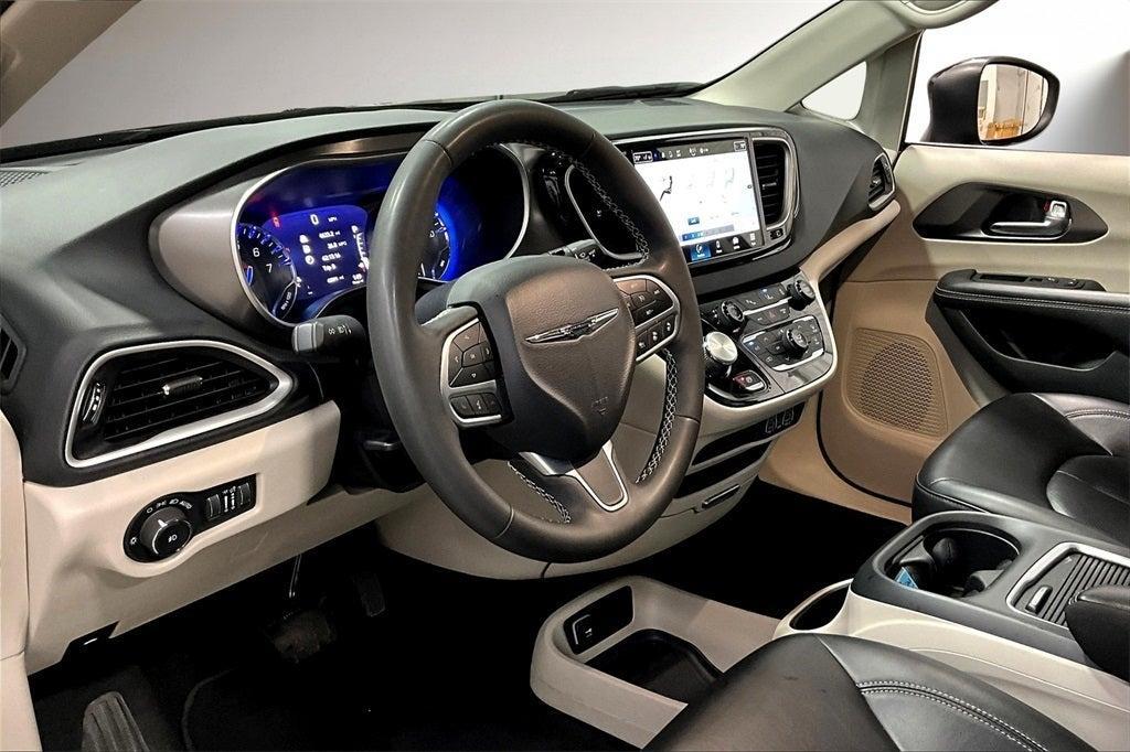 used 2023 Chrysler Pacifica car, priced at $24,300