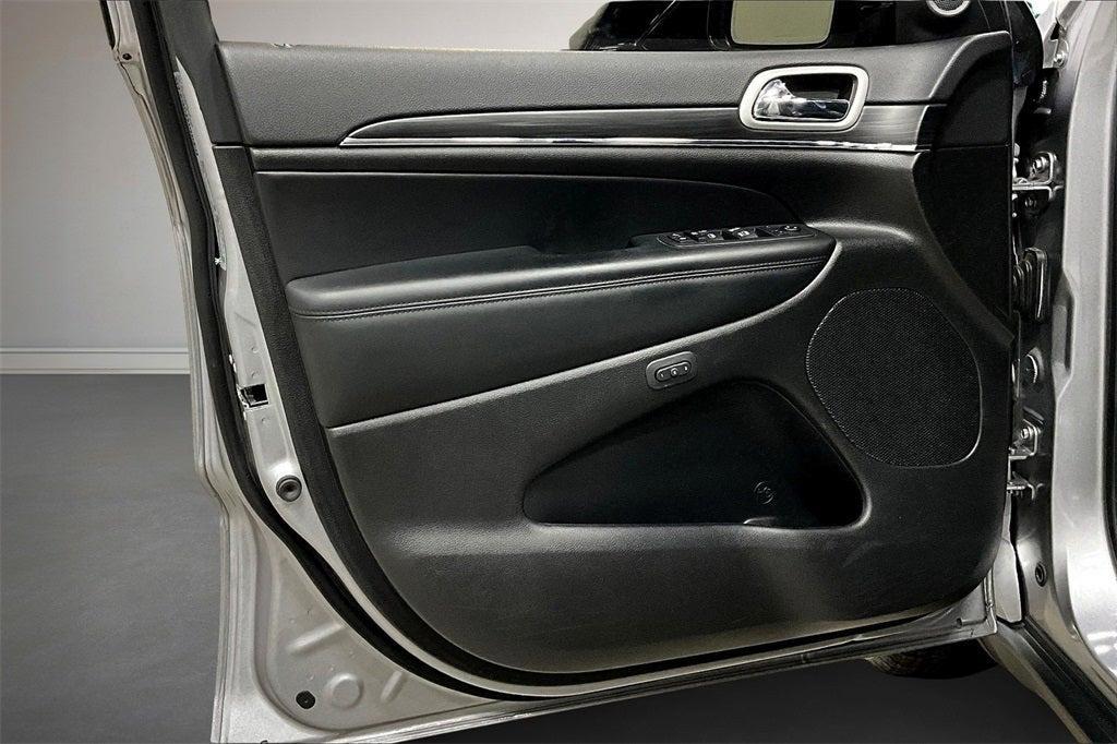 used 2021 Jeep Grand Cherokee car, priced at $27,900