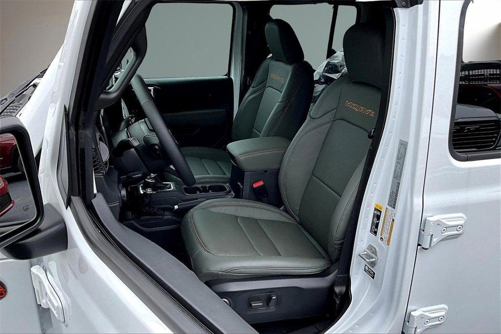 new 2025 Jeep Gladiator car, priced at $53,197