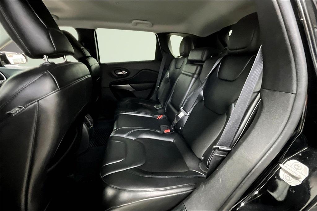 used 2019 Jeep Cherokee car, priced at $17,200