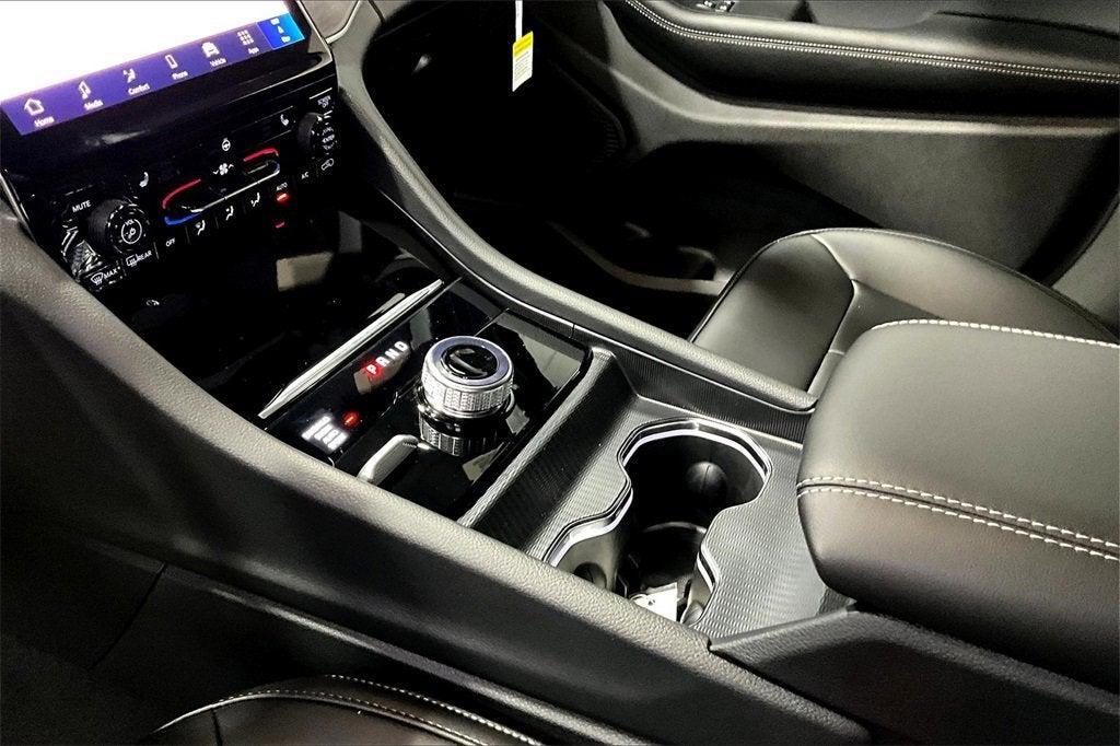 new 2025 Jeep Grand Cherokee car, priced at $47,165
