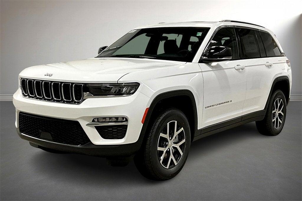 new 2025 Jeep Grand Cherokee car, priced at $47,165