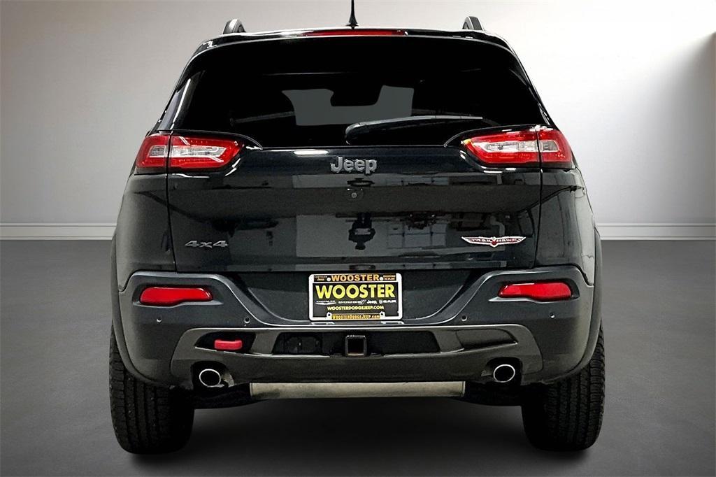 used 2015 Jeep Cherokee car, priced at $13,900