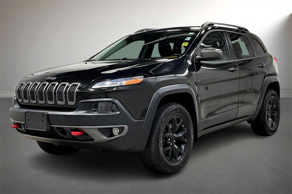 used 2015 Jeep Cherokee car, priced at $13,900