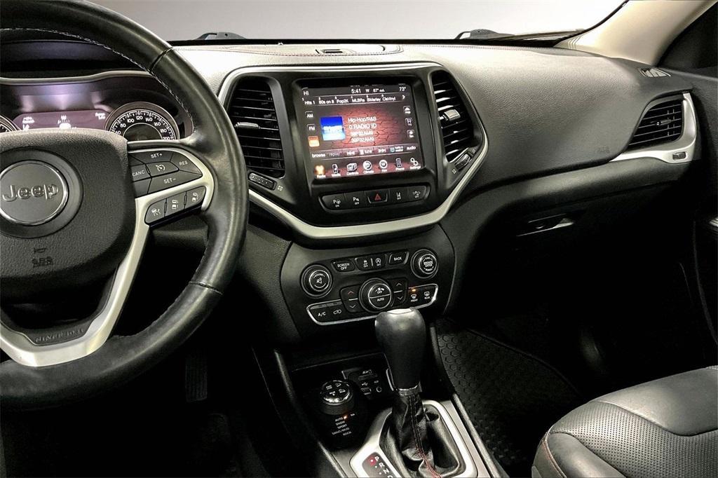 used 2015 Jeep Cherokee car, priced at $13,900