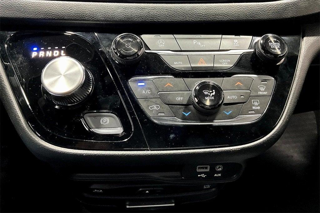 used 2019 Chrysler Pacifica car, priced at $20,900