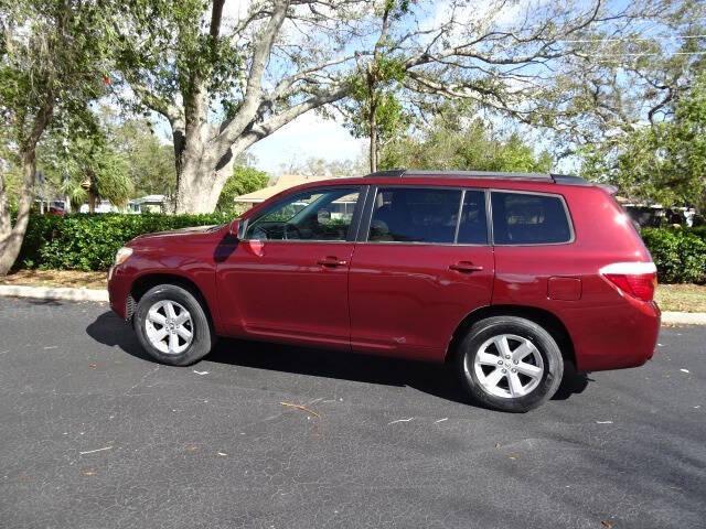 used 2010 Toyota Highlander car, priced at $11,000