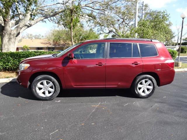 used 2010 Toyota Highlander car, priced at $11,000