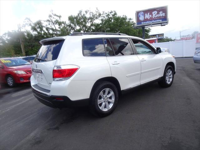 used 2011 Toyota Highlander car, priced at $8,700