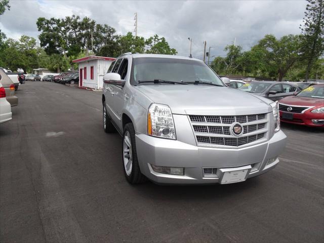 used 2013 Cadillac Escalade car, priced at $11,000