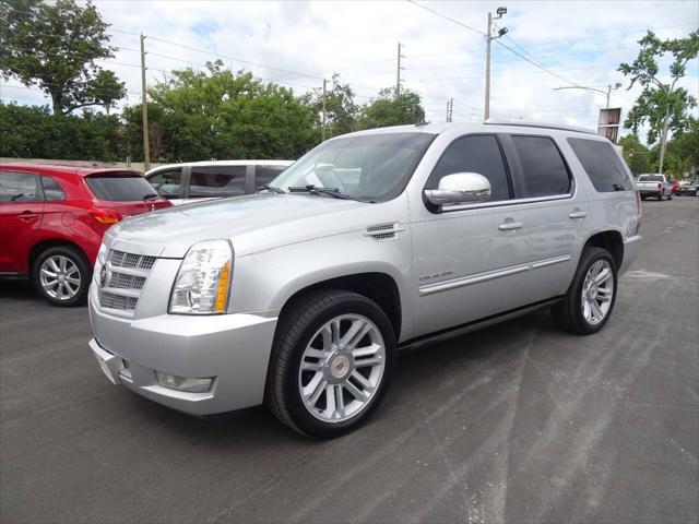 used 2013 Cadillac Escalade car, priced at $11,000