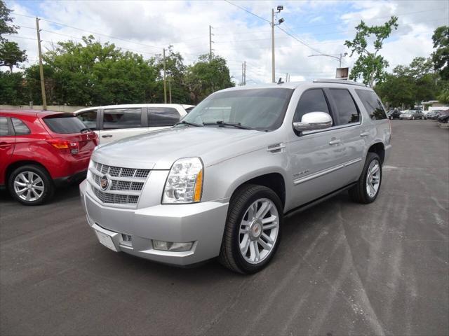 used 2013 Cadillac Escalade car, priced at $11,000