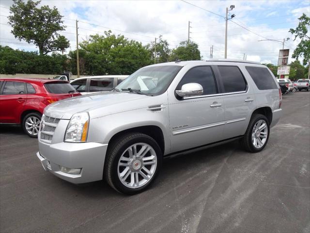 used 2013 Cadillac Escalade car, priced at $11,000