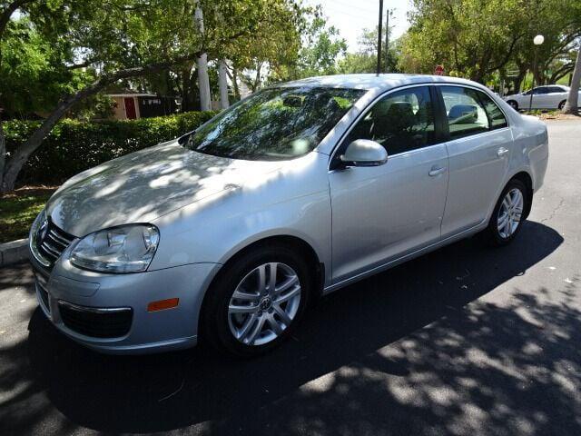 used 2009 Volkswagen Jetta car, priced at $7,000