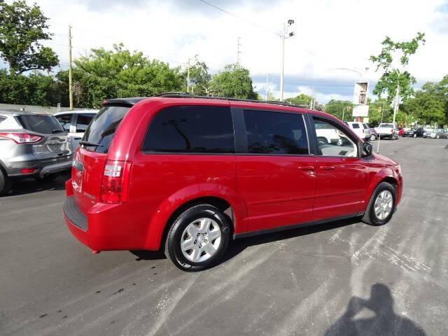 used 2009 Dodge Grand Caravan car, priced at $5,900