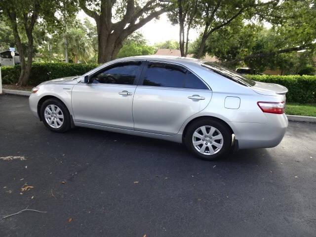 used 2007 Toyota Camry Hybrid car, priced at $8,900