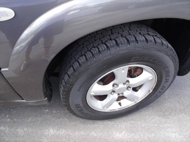 used 2005 Mazda Tribute car, priced at $3,900