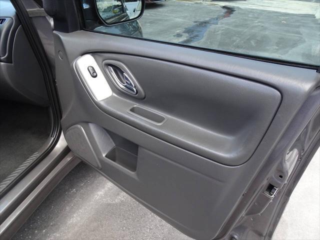 used 2005 Mazda Tribute car, priced at $3,900