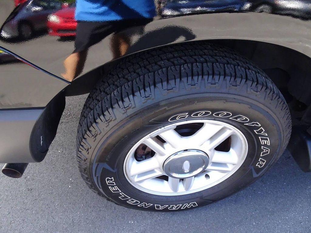 used 2004 Ford Expedition car, priced at $5,500