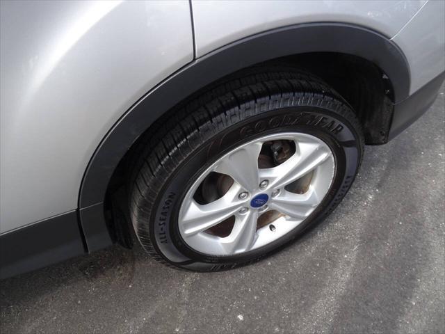 used 2013 Ford Escape car, priced at $5,400