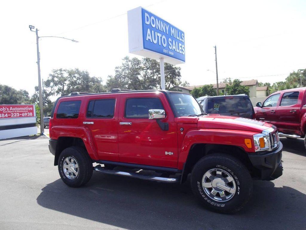 used 2009 Hummer H3 car, priced at $10,900