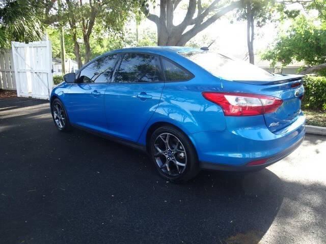 used 2013 Ford Focus car, priced at $5,900