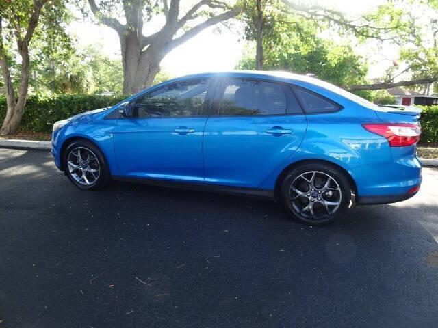 used 2013 Ford Focus car, priced at $5,900