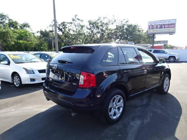 used 2013 Ford Edge car, priced at $5,000