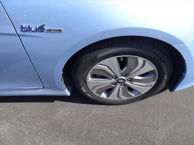 used 2015 Hyundai Sonata Hybrid car, priced at $8,200