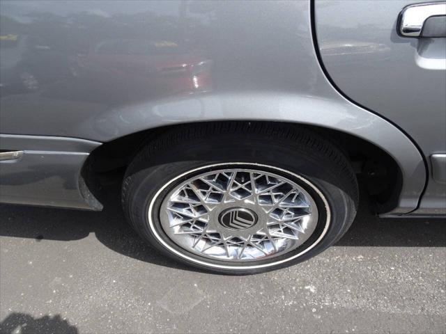 used 2000 Mercury Grand Marquis car, priced at $5,700