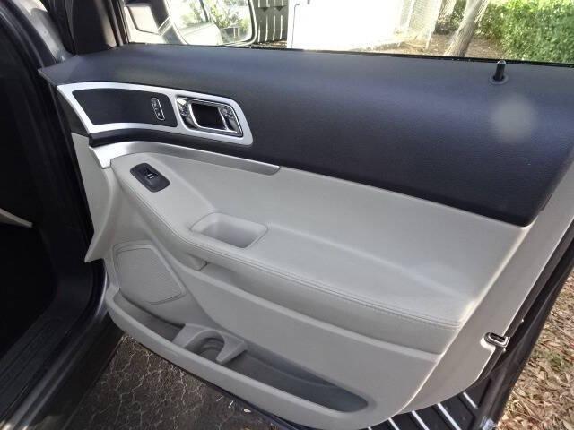 used 2014 Ford Explorer car, priced at $6,500