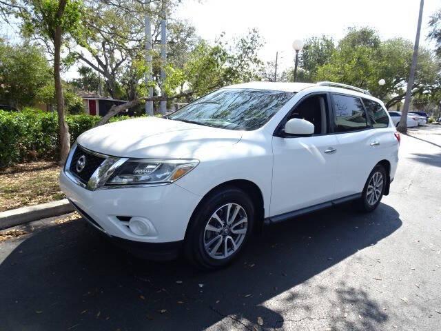 used 2014 Nissan Pathfinder car, priced at $6,700