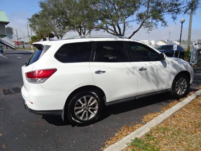 used 2014 Nissan Pathfinder car, priced at $6,700